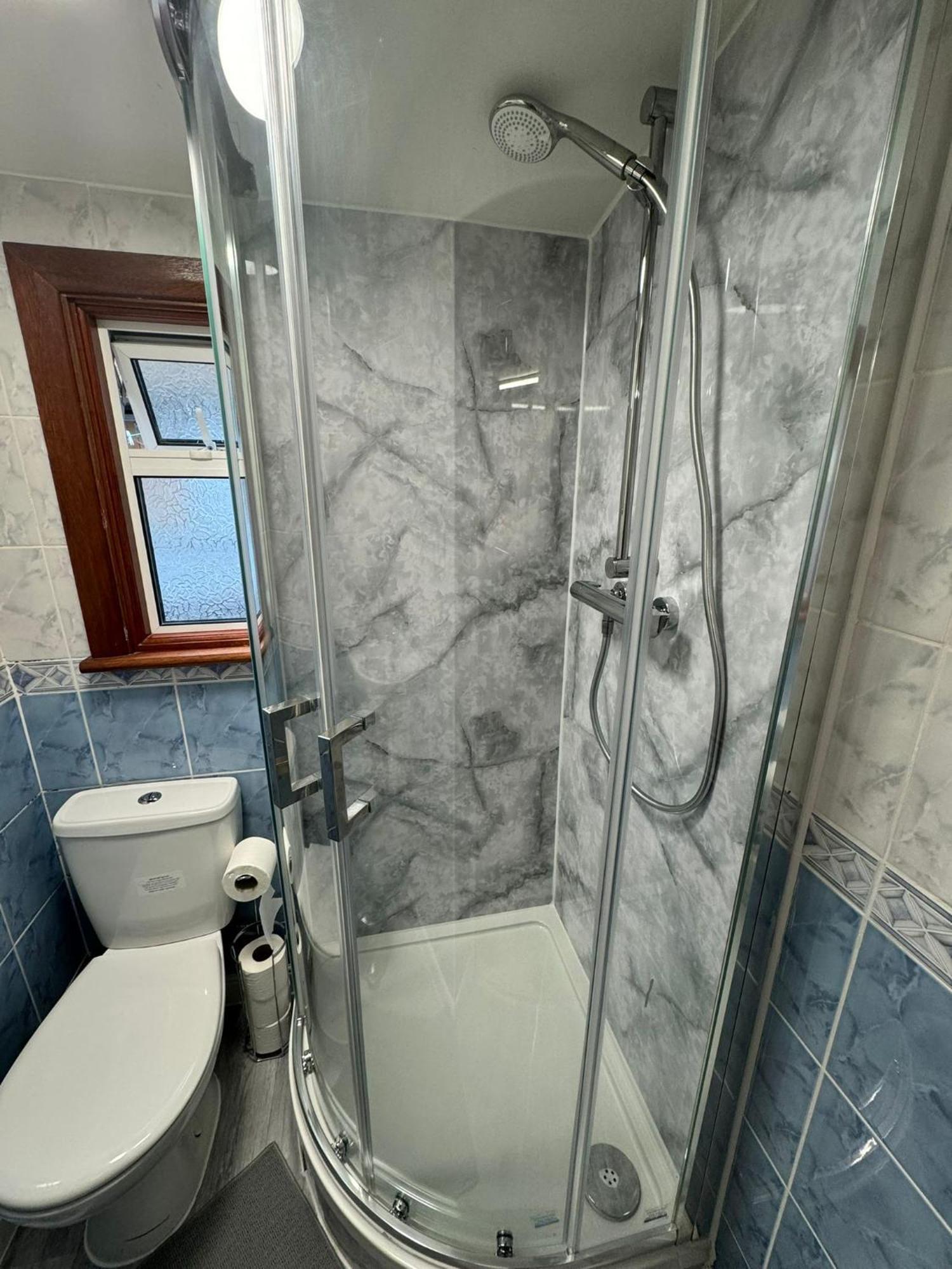 25 Minutes To Central London Rooms 35 Экстерьер фото
