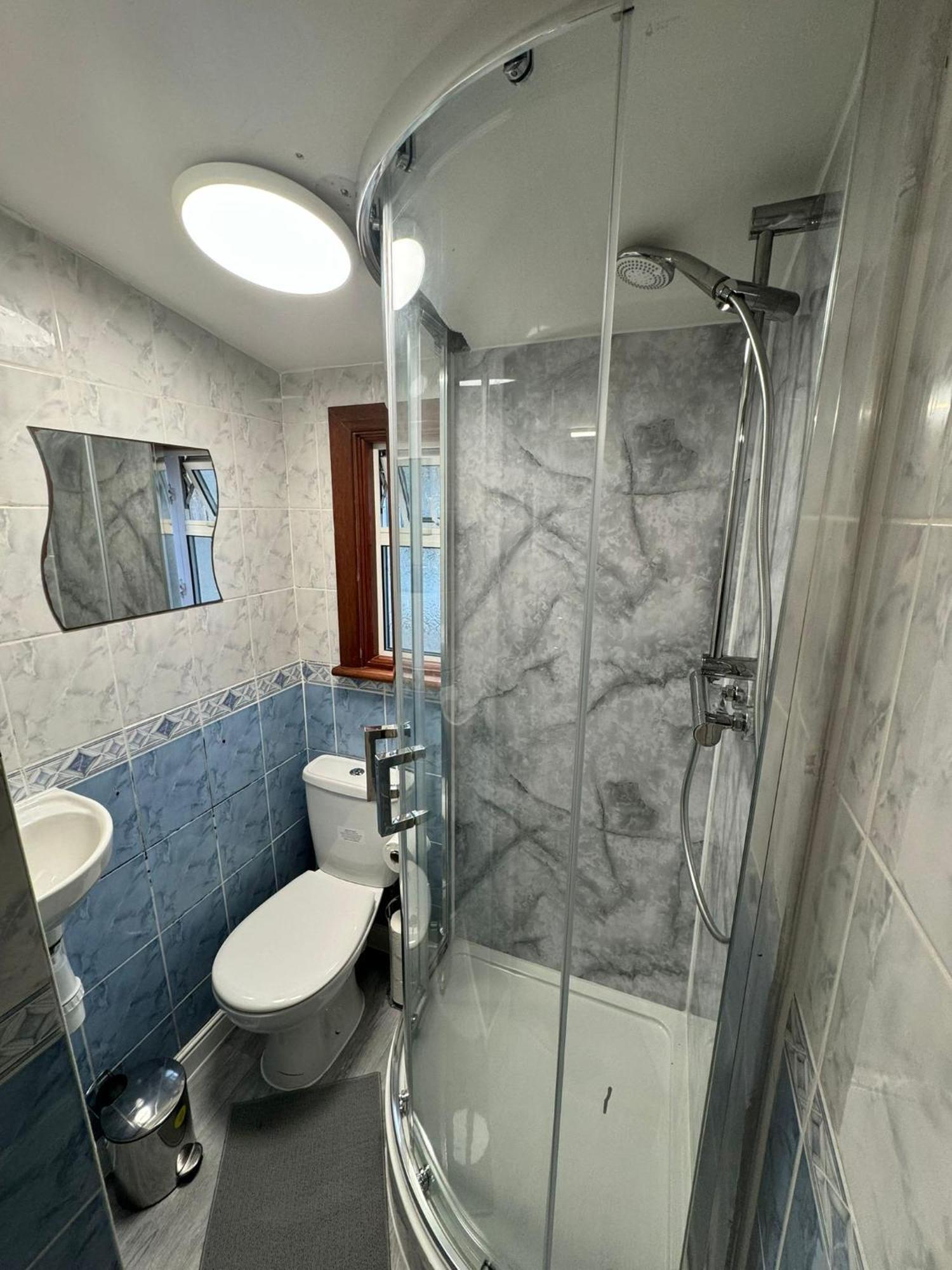 25 Minutes To Central London Rooms 35 Экстерьер фото