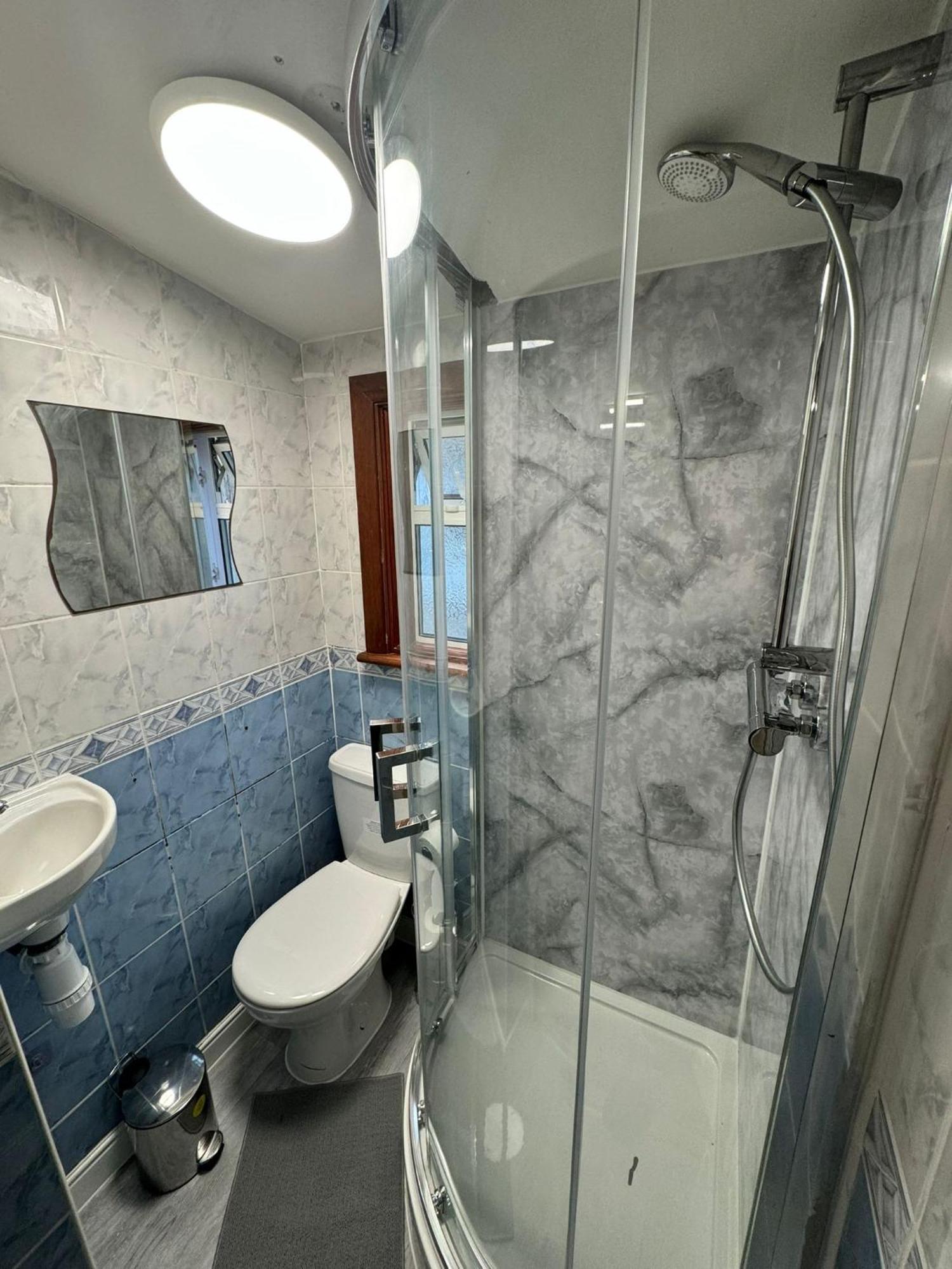 25 Minutes To Central London Rooms 35 Экстерьер фото